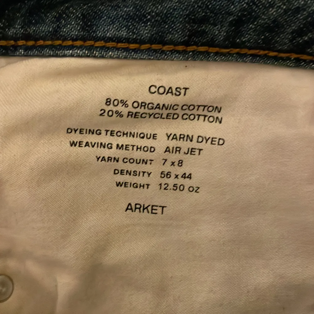 Säljer mina arket jeans i modellen Coast pga kommer inte till användning! Midja 32, Längd 32. Jeans & Byxor.