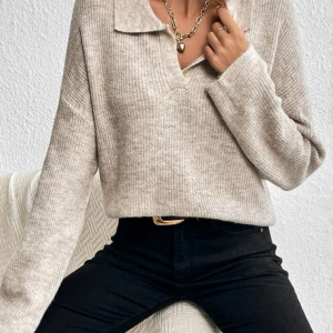 Stickad tröja - Aldrig använd, jätte skön stickad tröja💘