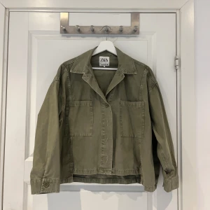 Zara jacka - Så fin jacka till våren som också är slutsåld💕