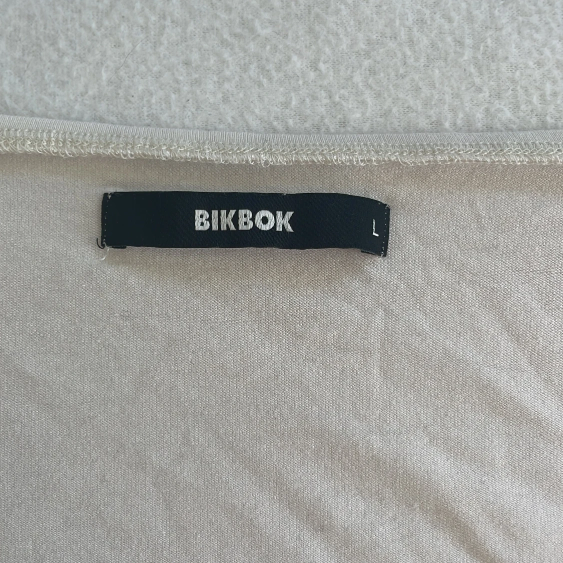 Tajt urringad tröja  - 92