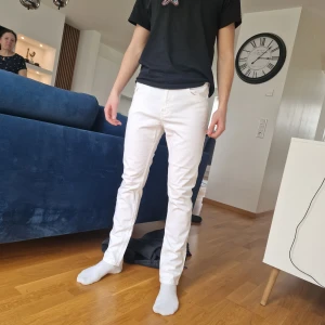 Slim vita jeans - Mycket bra skick nästan nya