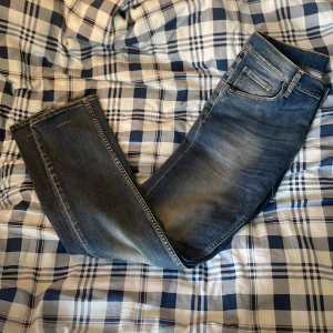 Tiger of Sweden jeans, 30/32 - Säljer dessa blåa tiger of Sweden jeans Storlek 30/32  Inga defekter  Skriv för frågor !