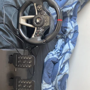 Pa4 ratt - Ps4 ratt lågt pris! Endast Swish. Bor typ i Vaggeryd 