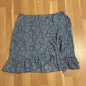 Kjol - Oanvänd kjol