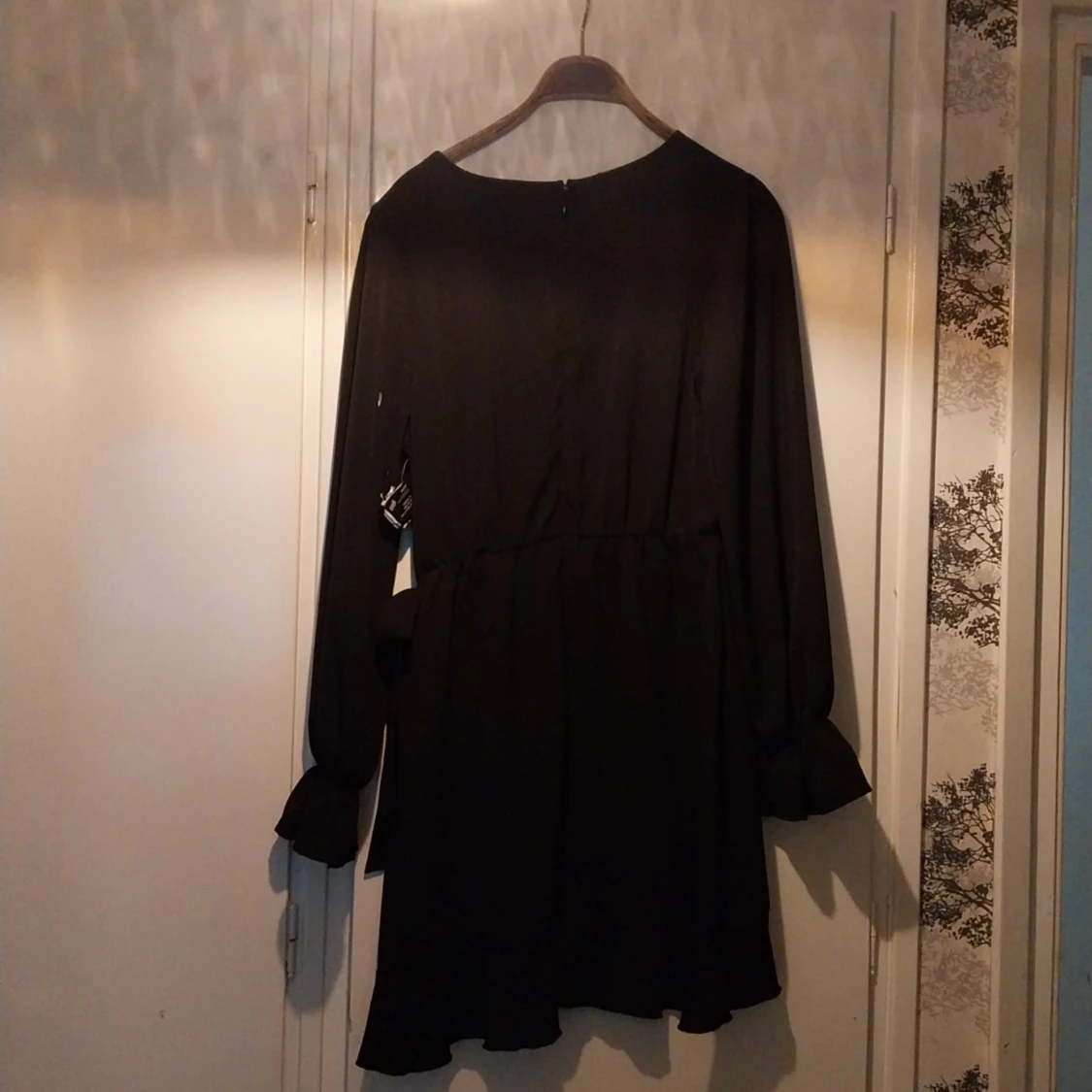 Helt oanvänd cocktail klänning  - 90