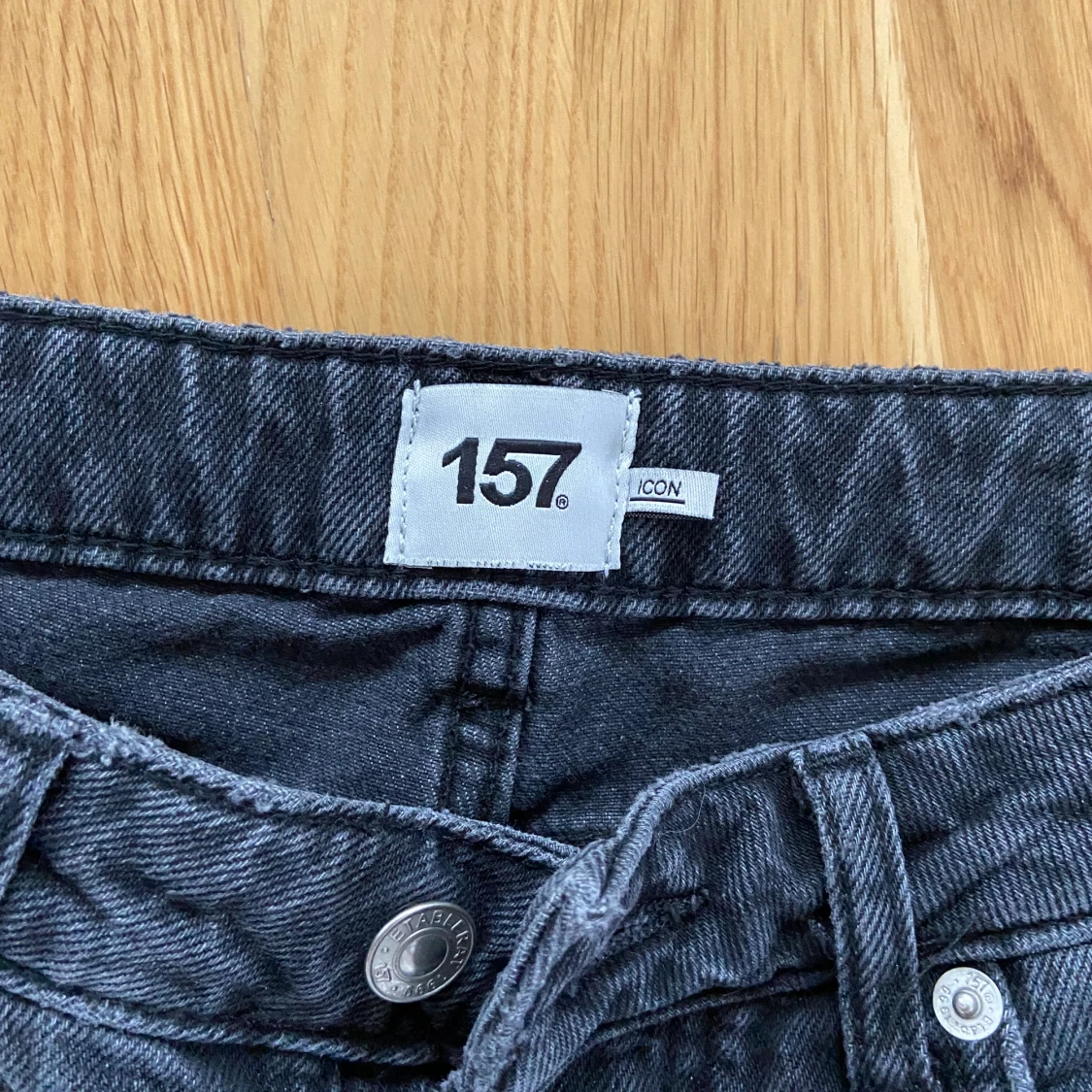 Svarta lågmidjade jeans ”icon” lager 157