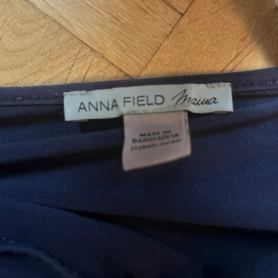 Mörkblått linne - 90