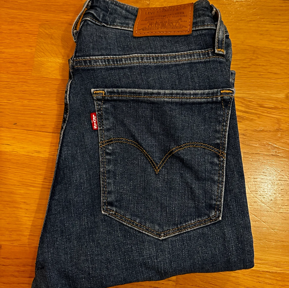 Levis jeans
