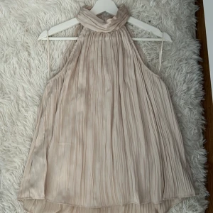 Mango topp - En jätte fin och ny mango tröja från Qatar 💕