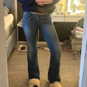 Diesel jeans - Jeans från Diesel i strl 27/30, passar mig som är 168cm lång 