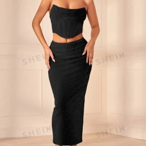 Tvådelar kjol och topp - Aldrig använt, helt ny i storlek L