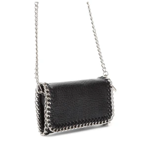 Tiamo väska liten - Tiamo väska liten, använder inte längre. Har lagt in egna bilder nu på väskan, defekt syns på sista bilden, pris kan diskuteras vid snabb affär