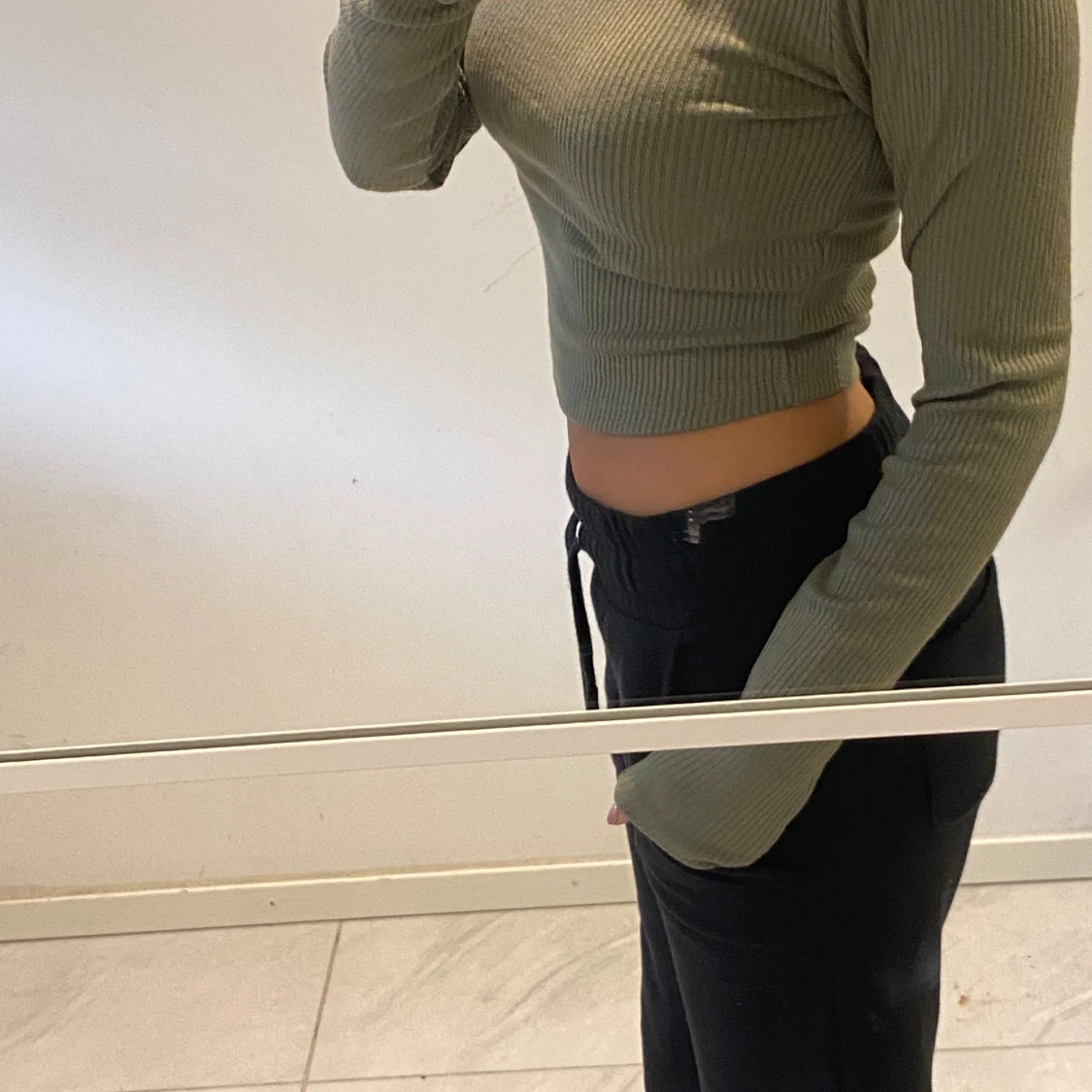 Grön ribbad topp från Sisters Point