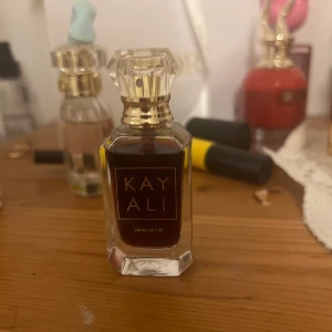 Kayali Vanilla 28 - Använd en gång 