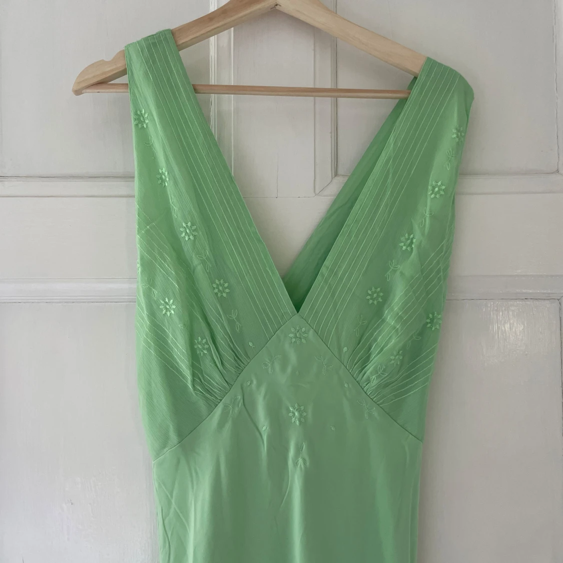 Grön midi klänning strl 42 - 90