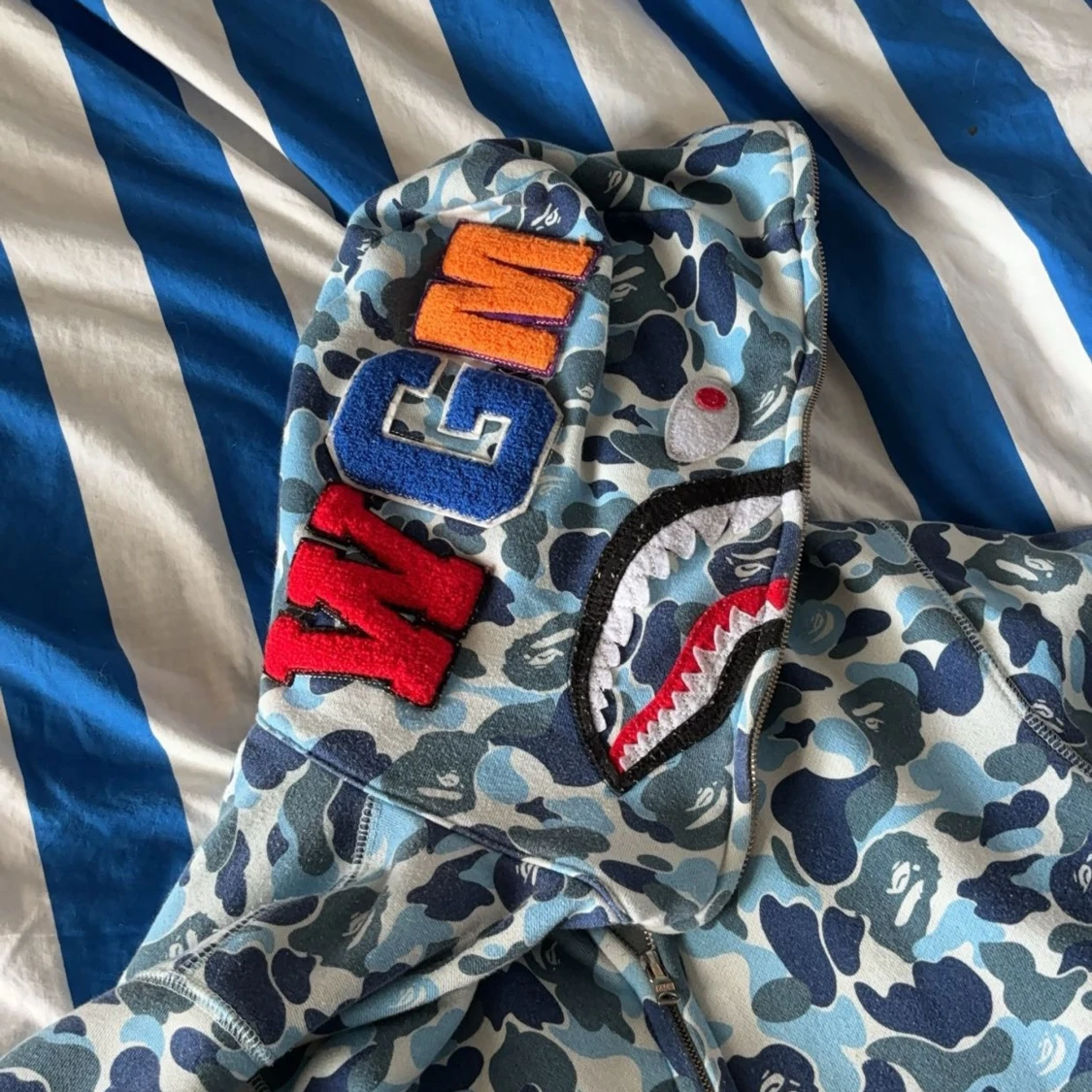 Bape hoodie - 90