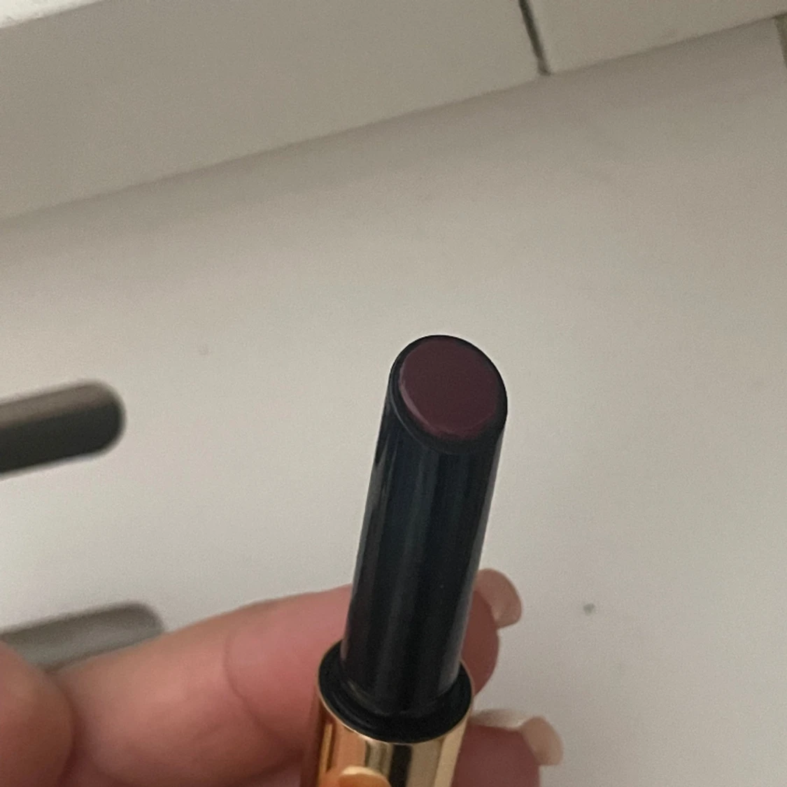 Hourglass Volumizing Glossy Balm Lure - 91