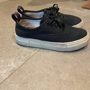 Eytys   - Eytys i bra skick,storlek 37 supersnygga till sommaren 