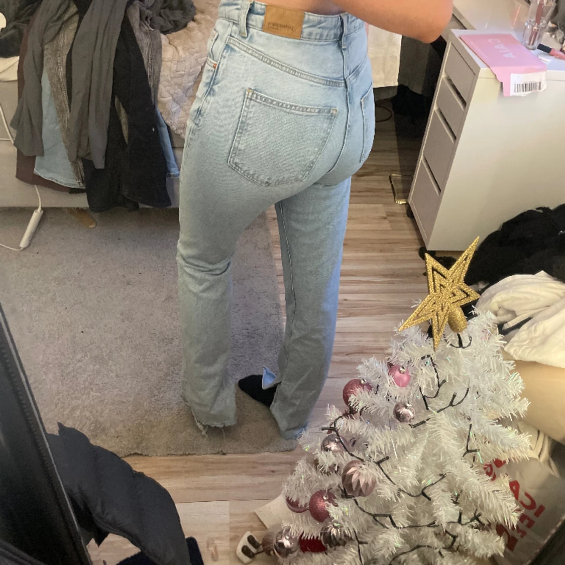 Jeans från ginatricot - 90