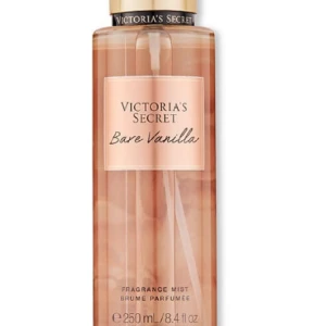 Söker Victoria secret bodymist bare vanilla  - Söker bodymisten bare vanilla från victoria secret i 250ml. Om du har en som du vill sälja kontakta gärna mig❤️ helst en som inte är så använd❤️