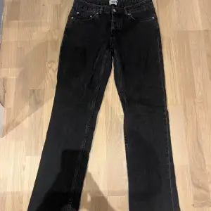 säljer mina svarta jeans från lager 157 💗