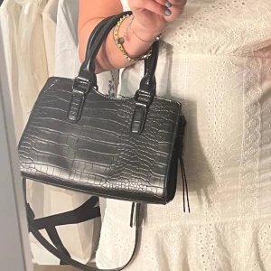 Väska - Jätte fin hand väska❤️ jätte bra skick