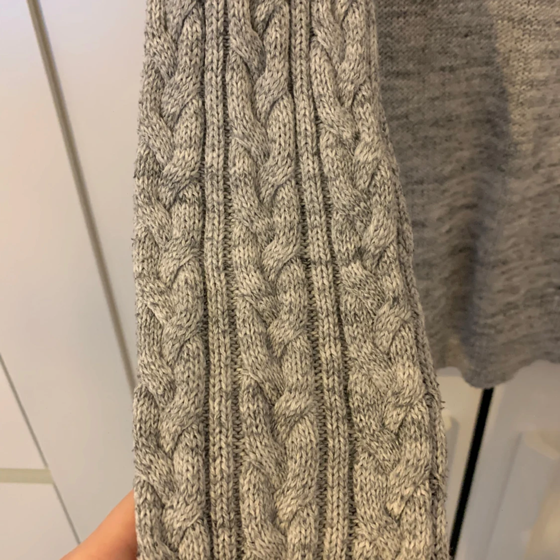 Ljusgrå, stickad tröja från H&M - 91