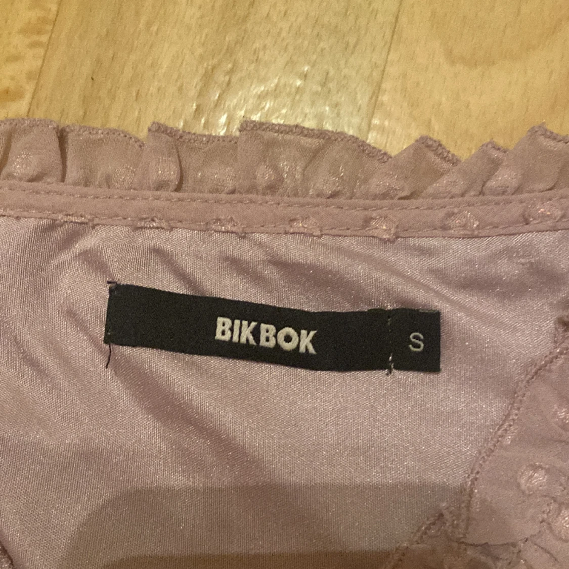 Gulligt lila linne - 90