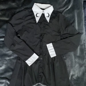 Restyle blus - Blus från restyle endast använd nån enstaka gång.