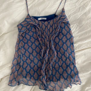 Topp - Fint linne från Mango