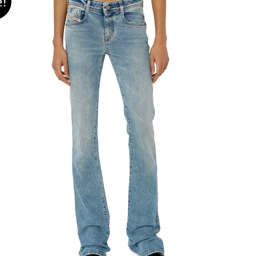 Diesel jeans, köpta från deras hemsida. Storlek 27. Så är långa i benen W 27 L 34. Sjukt snygga. Köpta för 2400 säljer för 950❤️. Jeans & Byxor.