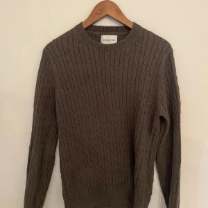 Grön stickad tröja  - Medium  Bra kvalitet 9/10 