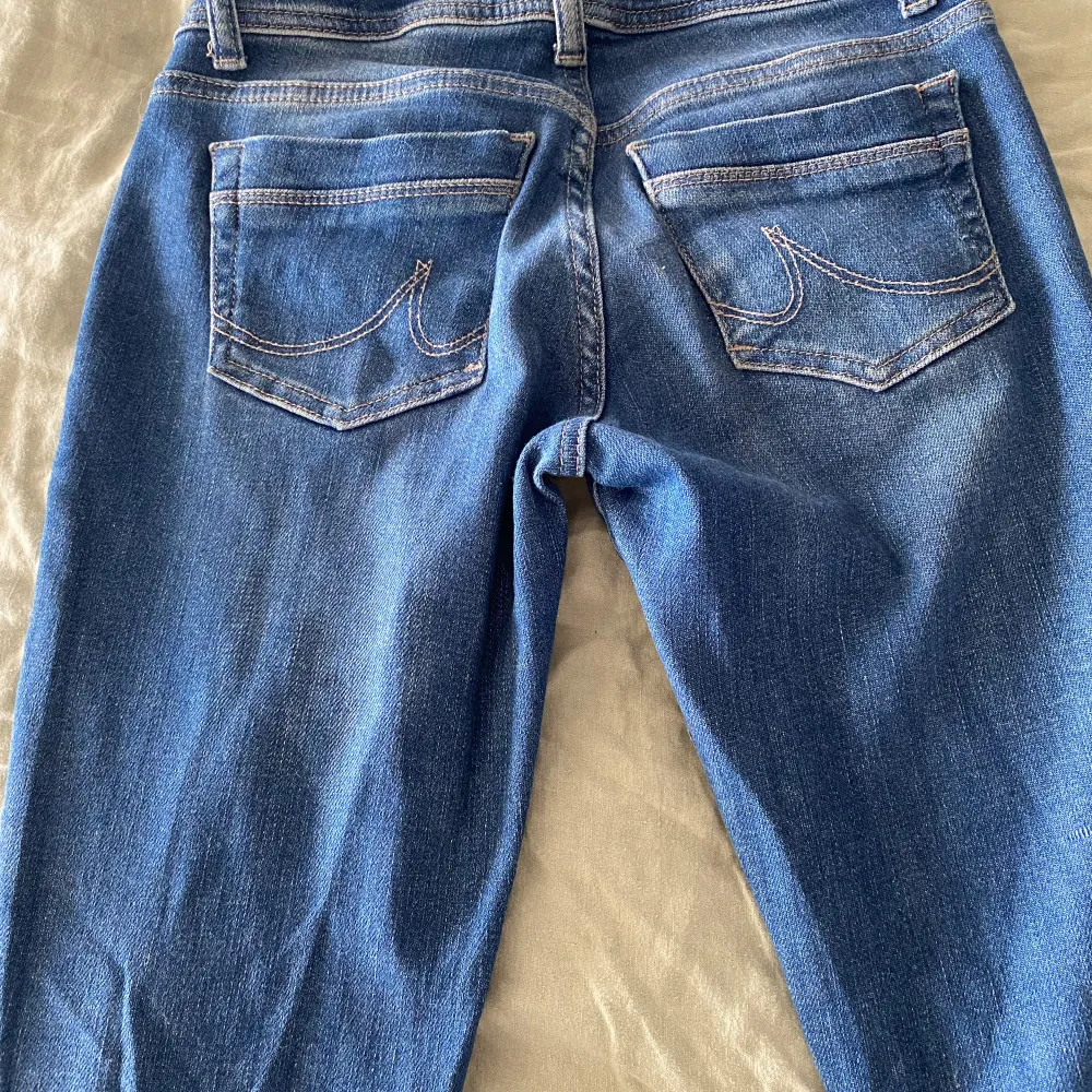 Ltb jeans i modellen valerie, använda max 2 gånger och ser helt nya ut❤️. Jeans & Byxor.