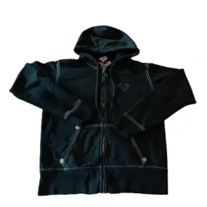 jätte fet true religion hoodie med super snygg stitching 😝