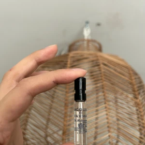 Acqua Di Parma - Fico Di Amalfi Sample - 2ml sample av Fico Di Amalfi från Acqua Di Parma. 1 sprut taget  https://www.fragrantica.com/perfume/Acqua-di-Parma/Acqua-di-Parma-Blu-Mediterraneo-Fico-di-Amalfi-1687.html