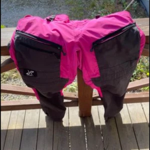 Rosa Gpx Zip-off Revolution Race byxor - Kränger nu favoritbyxorna när dom blivit för stora  Strl XXXL/46  