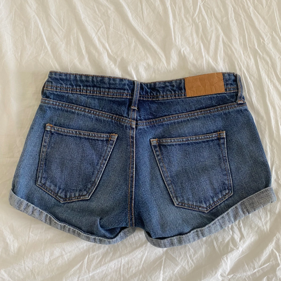 Lågmidjade jeansshorts  - 90