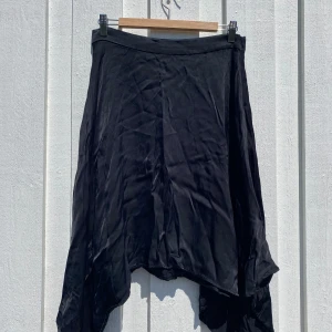 Satinkjol Carin Wester  - Satinkjol från Carin Wester 