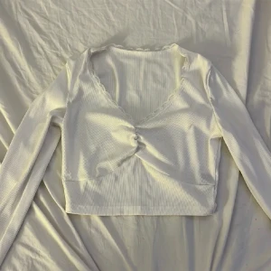 topp - vit topp i storlek XS 