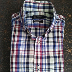 Riley summer shirt  - In excellent condition. Would prefer pick-up in Stockholm rather than posting.