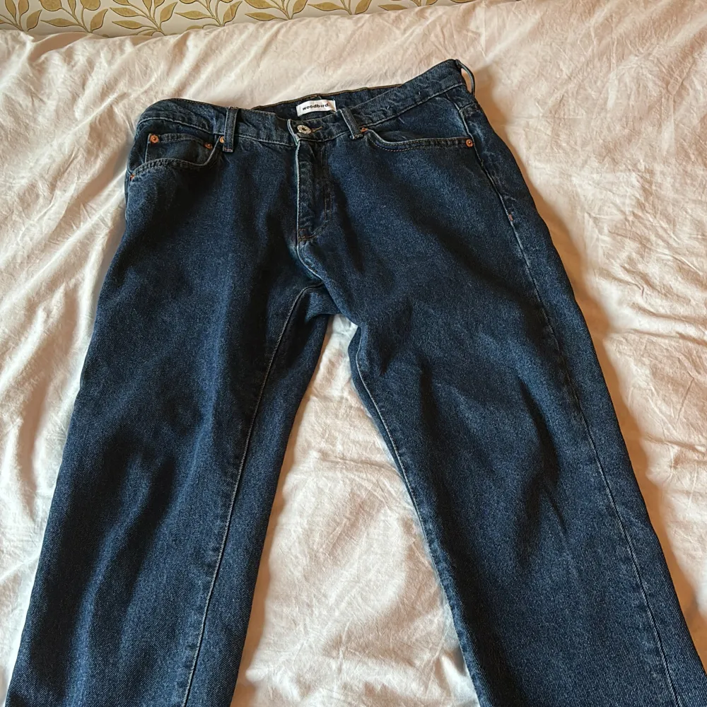 Dessa jeans är i storlek 30/31. I använt skick. . Jeans & Byxor.