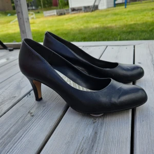 Pumps Clarks - Mycket fina pumps från Clarks, stl 40.