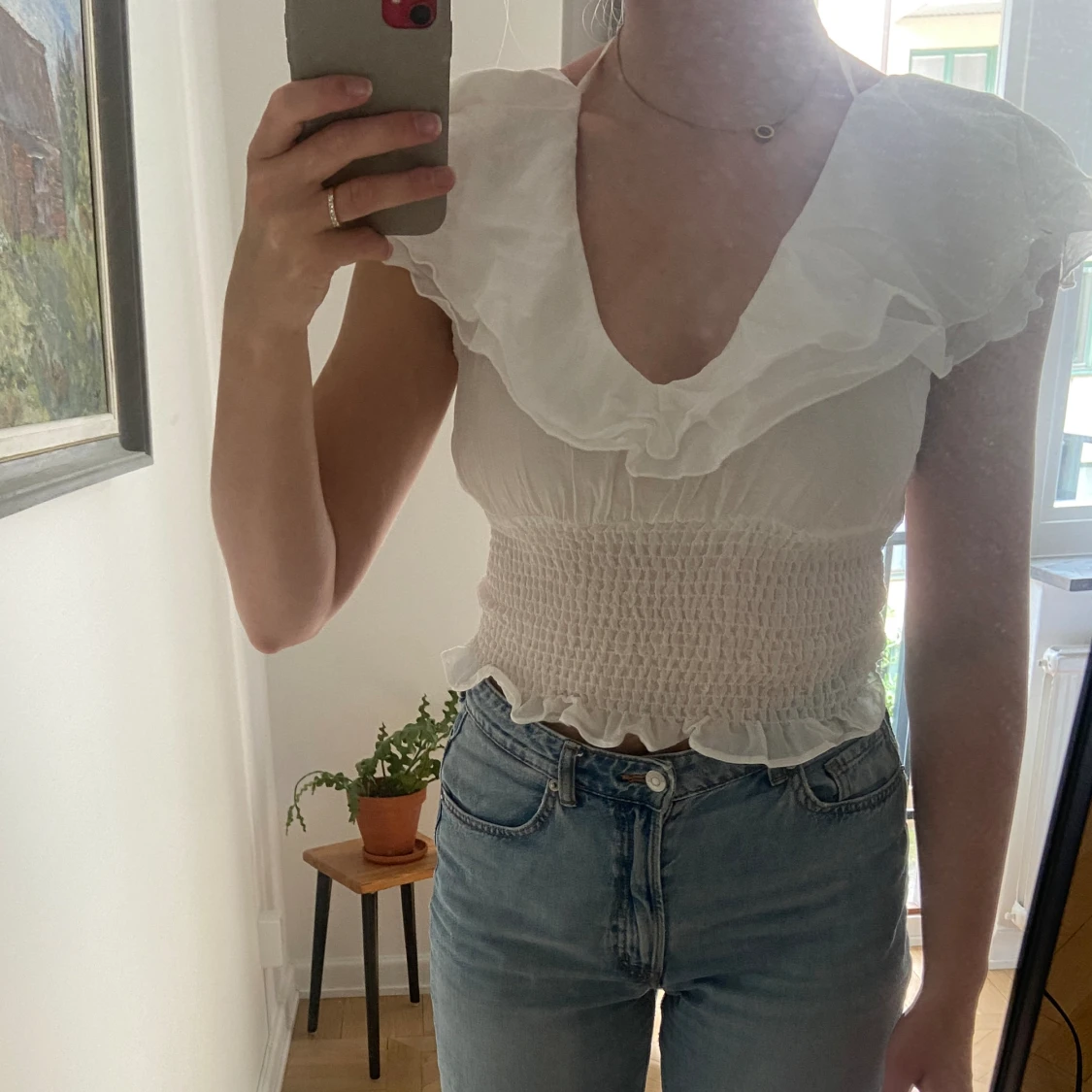 Härlig sommarblus med volang