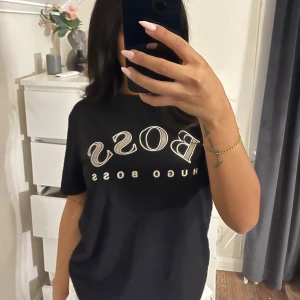 Boss tröja  - Storlek s