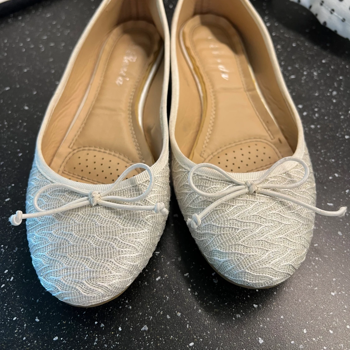 Vita ballerinaskor  - 91
