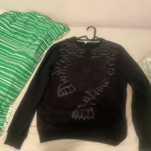 Kenzo tröja  - Kenzo tröja för liten 