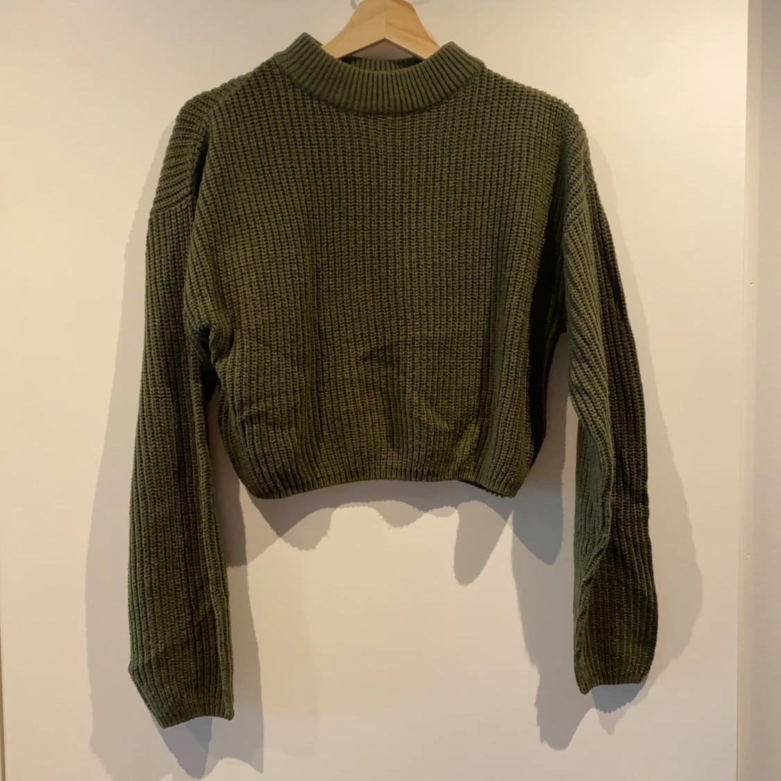 Croppad stickad tröja - 91