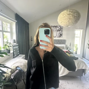 Tröja - Snygg tröja med zip🌼🌼