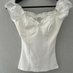 Söt topp - Så söt topp, perfekt nu inför sommaren🌸