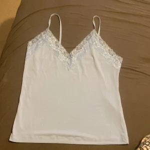 Linne spets  - aldrig använt 